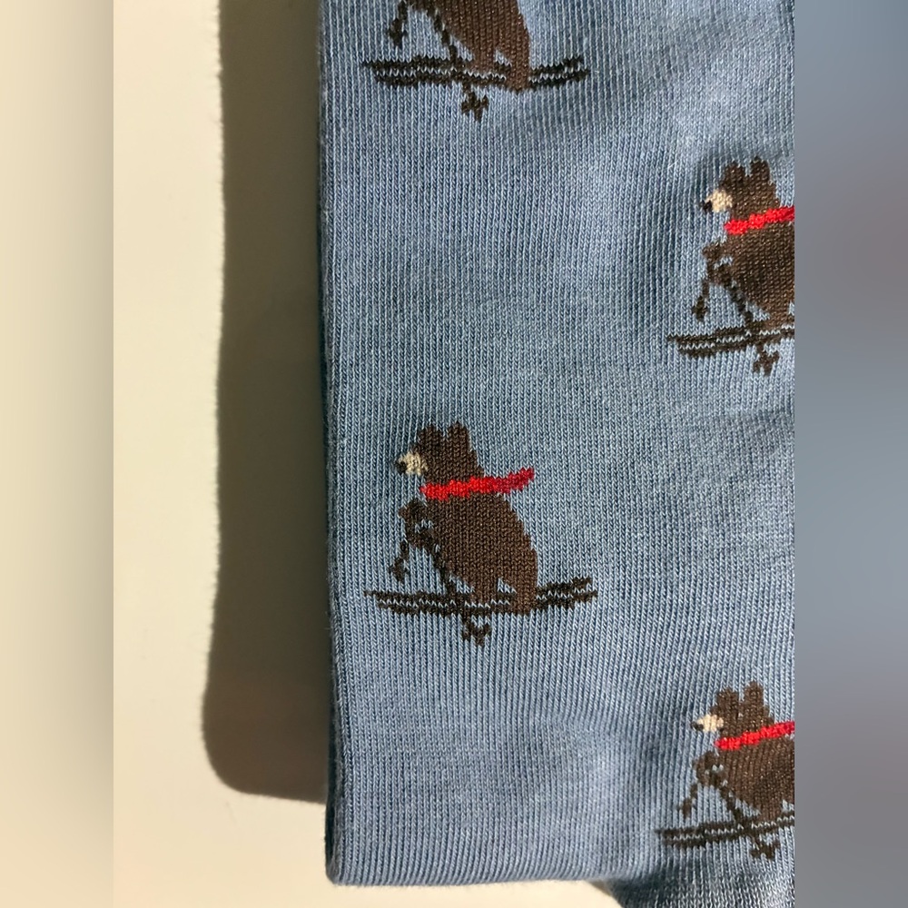 J. Crew Men's Socks (Skiing Dog Design) NEW - Picture 4 of 5
